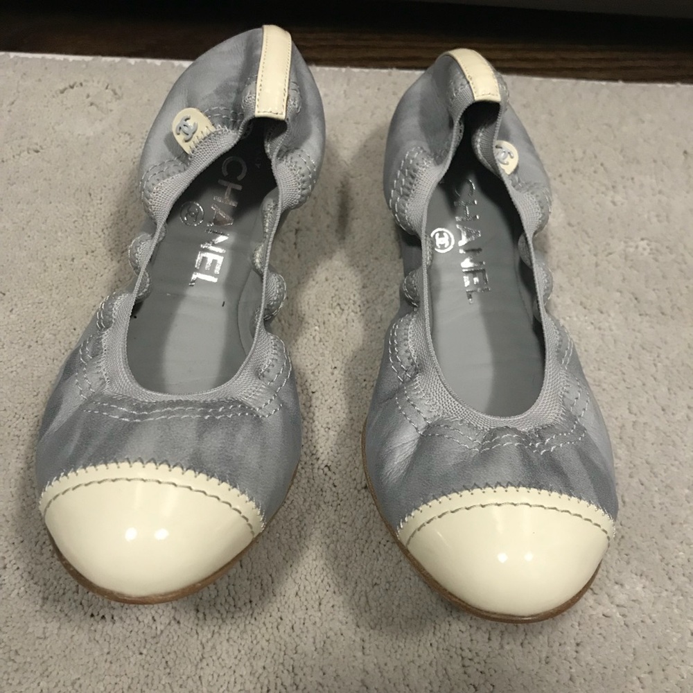 New grey/blue leather authentic Chanel flats!